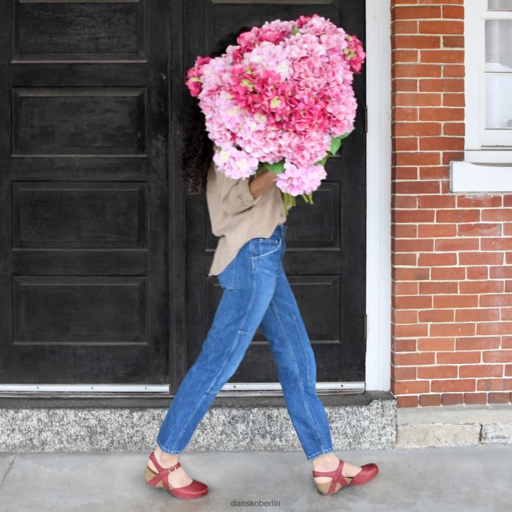 Dansko Frauen Tiffani rot gefräst brüniert Sandalen L6BV6094